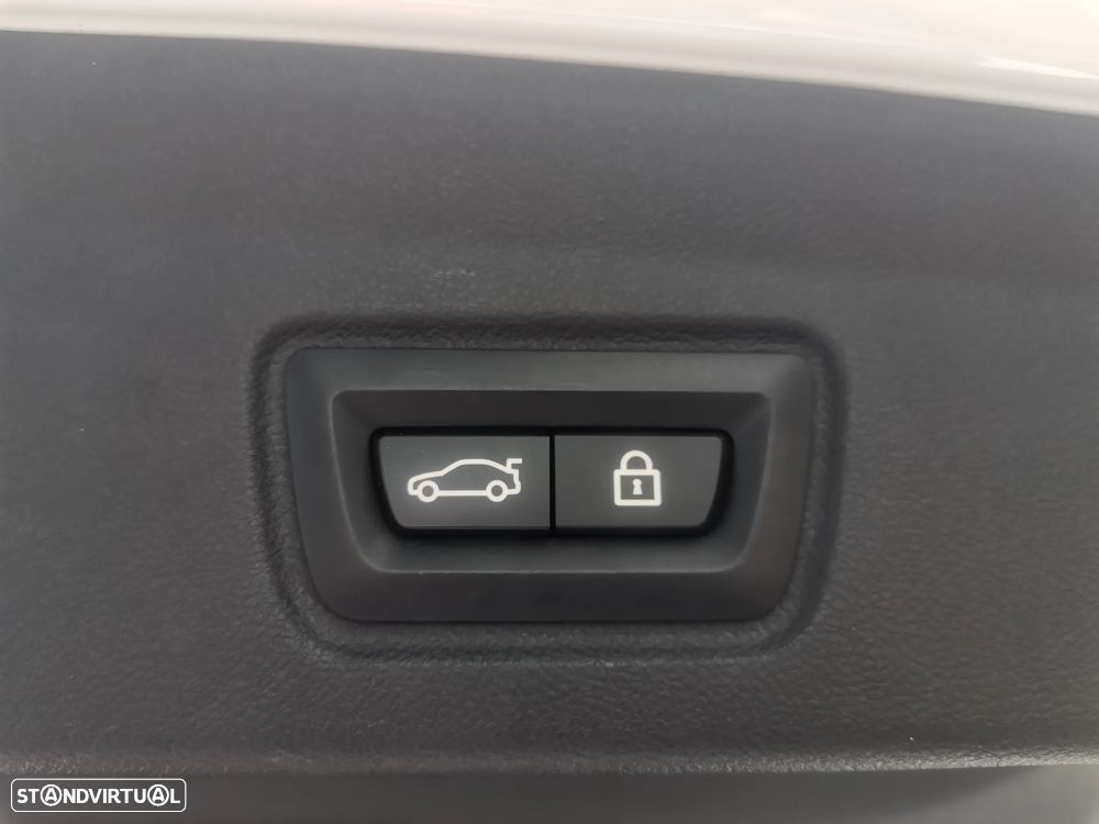 BMW i4 eDrive40 Pack Desportivo M - 10