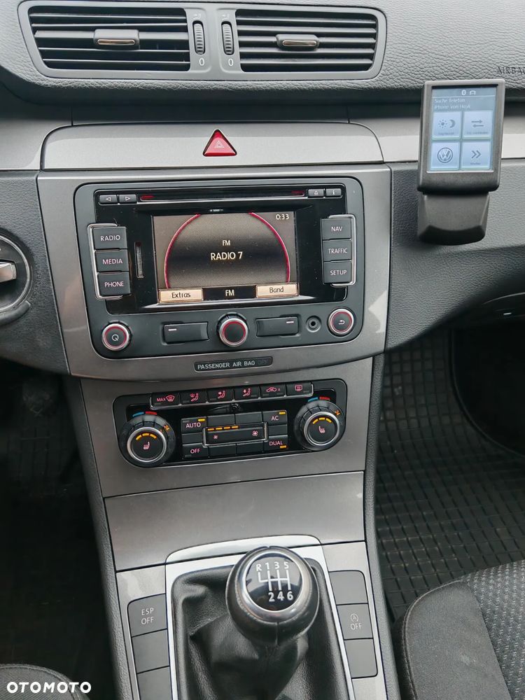Volkswagen Passat - 10