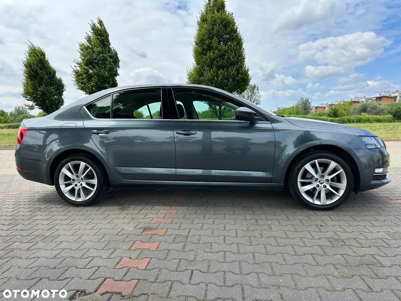 Skoda Octavia 1.5 TSI ACT Style DSG - 4