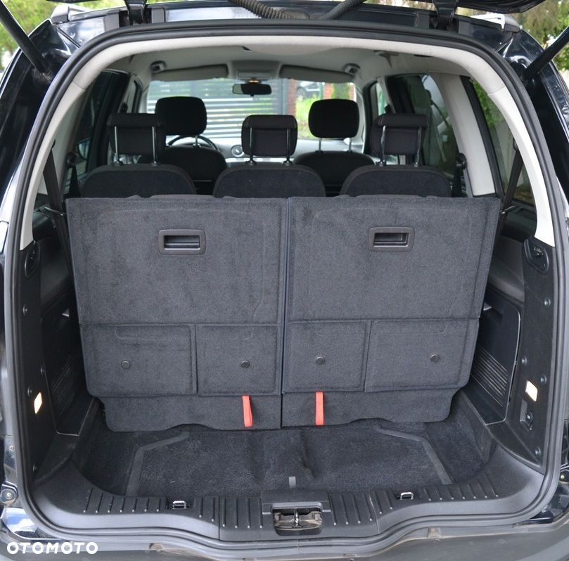 Ford Galaxy 2.0 TDCi Titanium - 16