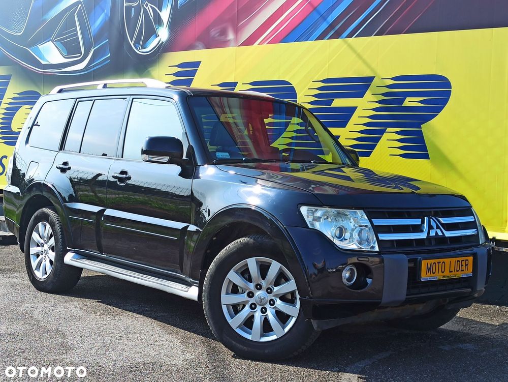 Mitsubishi Pajero - 1