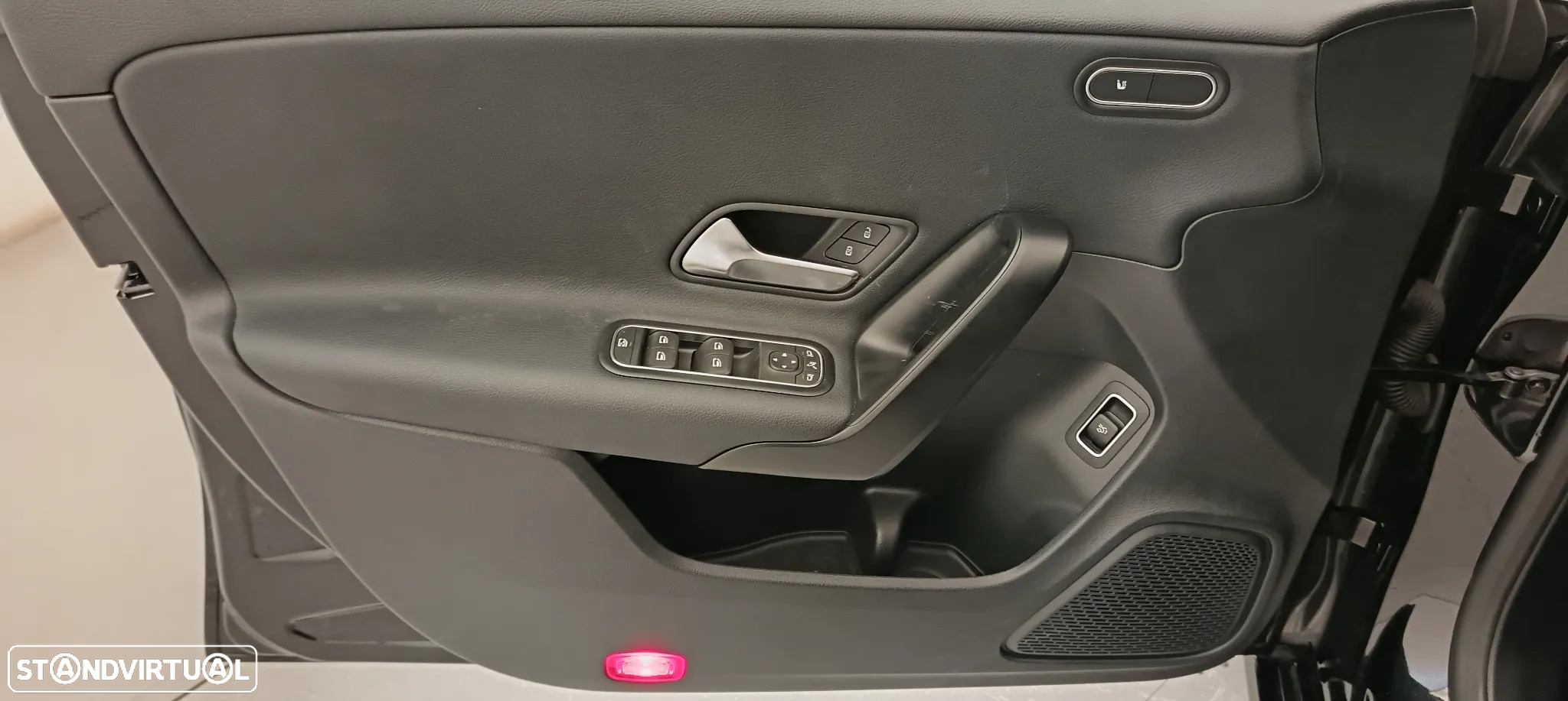 Mercedes-Benz CLA 180 d - 26
