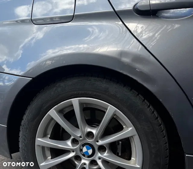 BMW Seria 3 318d DPF Touring - 18