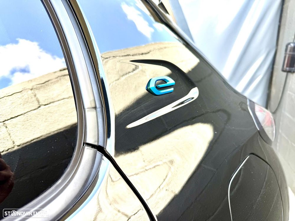 Peugeot e-208 50 kWh GT - 2