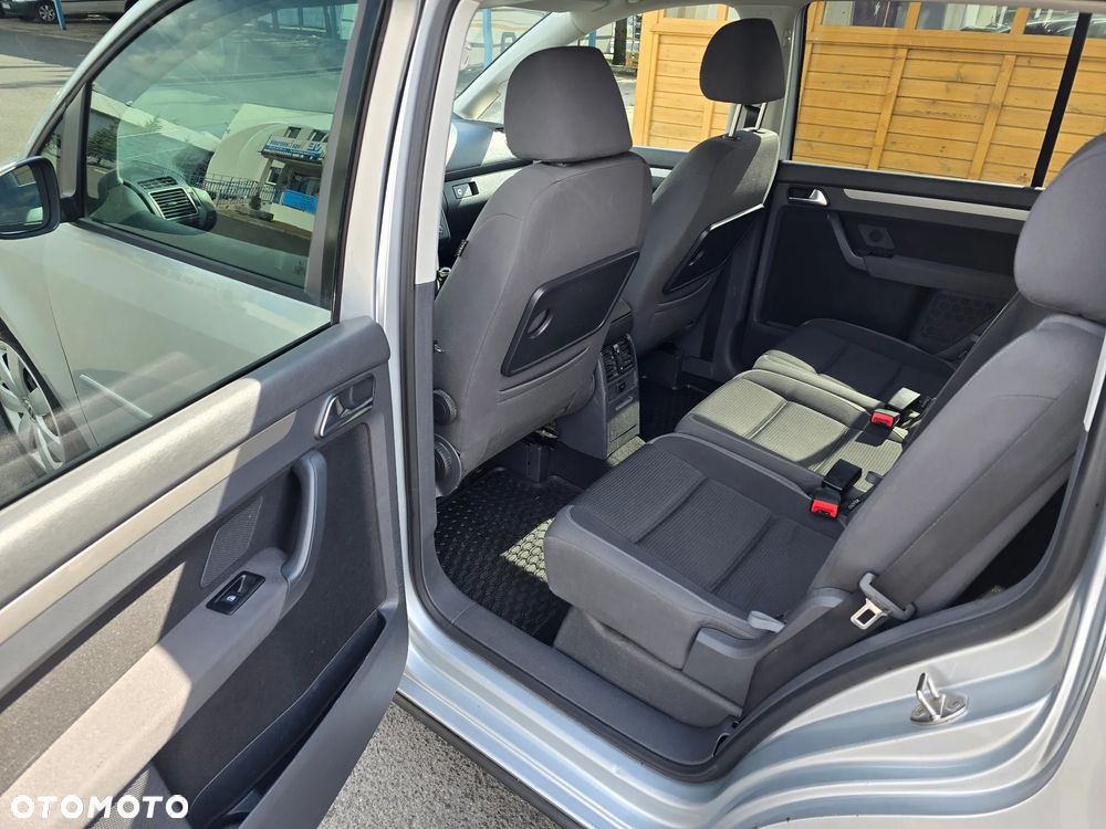 Volkswagen Touran 2.0 TDI DPF Comfortline - 14