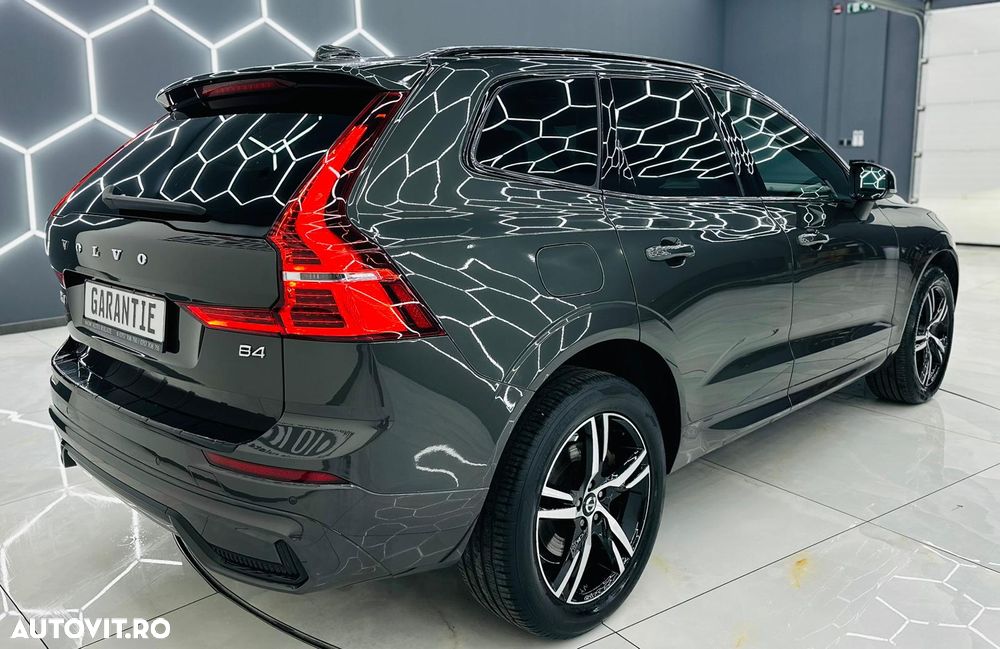 Volvo XC 60 B4 D Ultimate Dark - 4