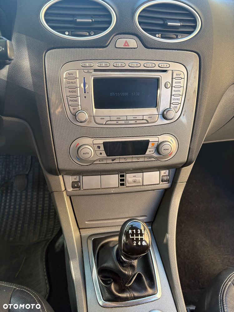 Ford Focus - 25