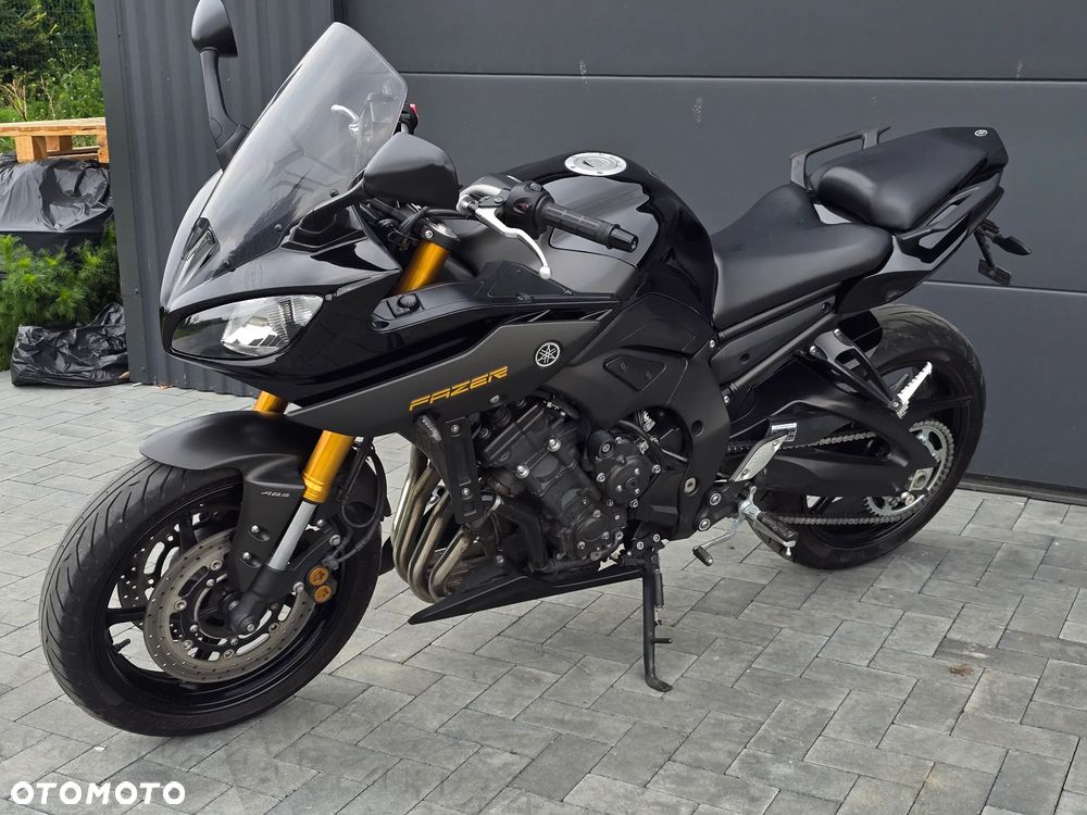 Yamaha FZ8 - 4