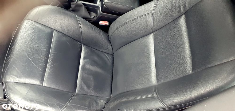 Volvo S40 1.8 Momentum - 24