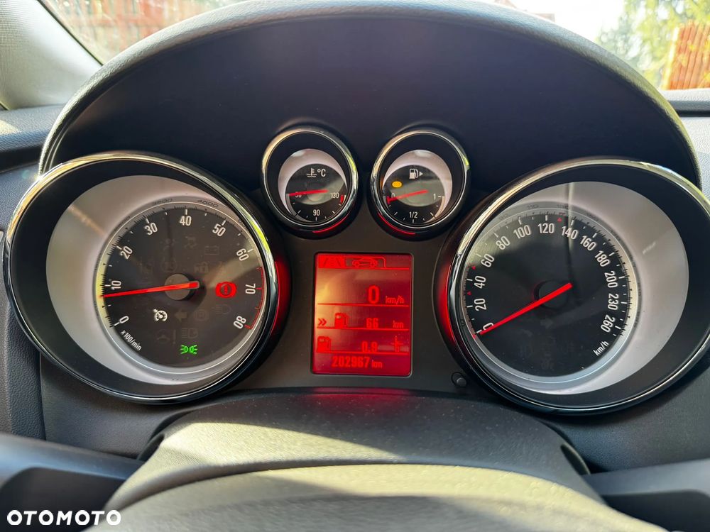 Opel Astra 1.4 Turbo Cosmo - 19