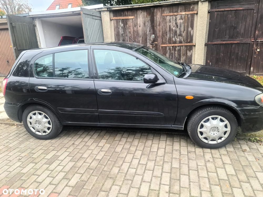 Nissan Almera - 4