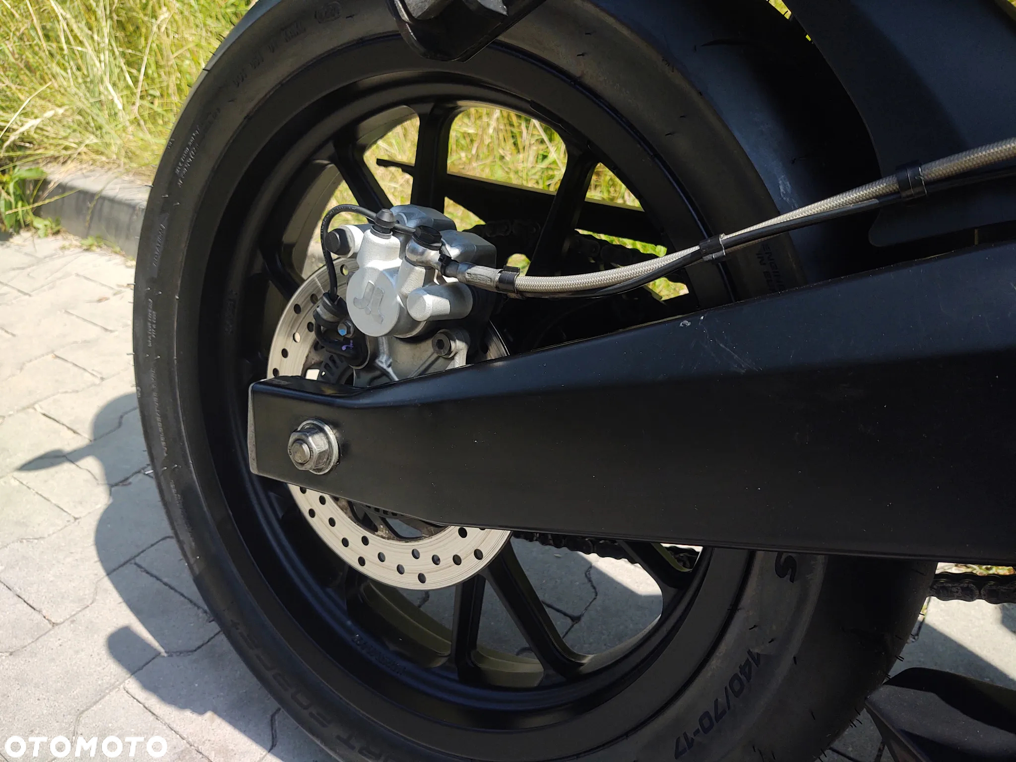 Aprilia Tuono - 9