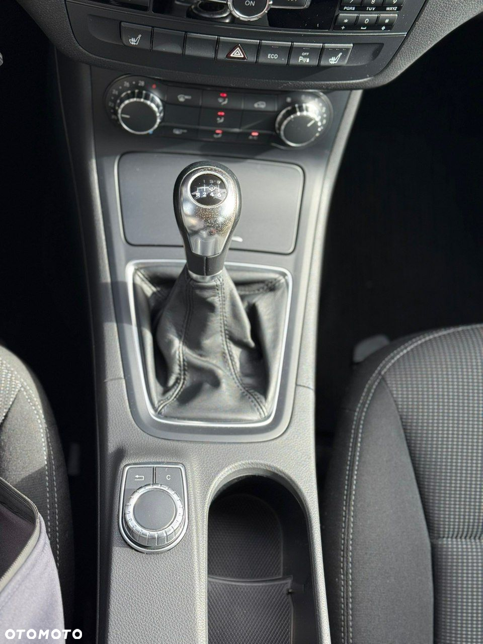 Mercedes-Benz Klasa B 180 BlueEFFICIENCY Edition Style - 30
