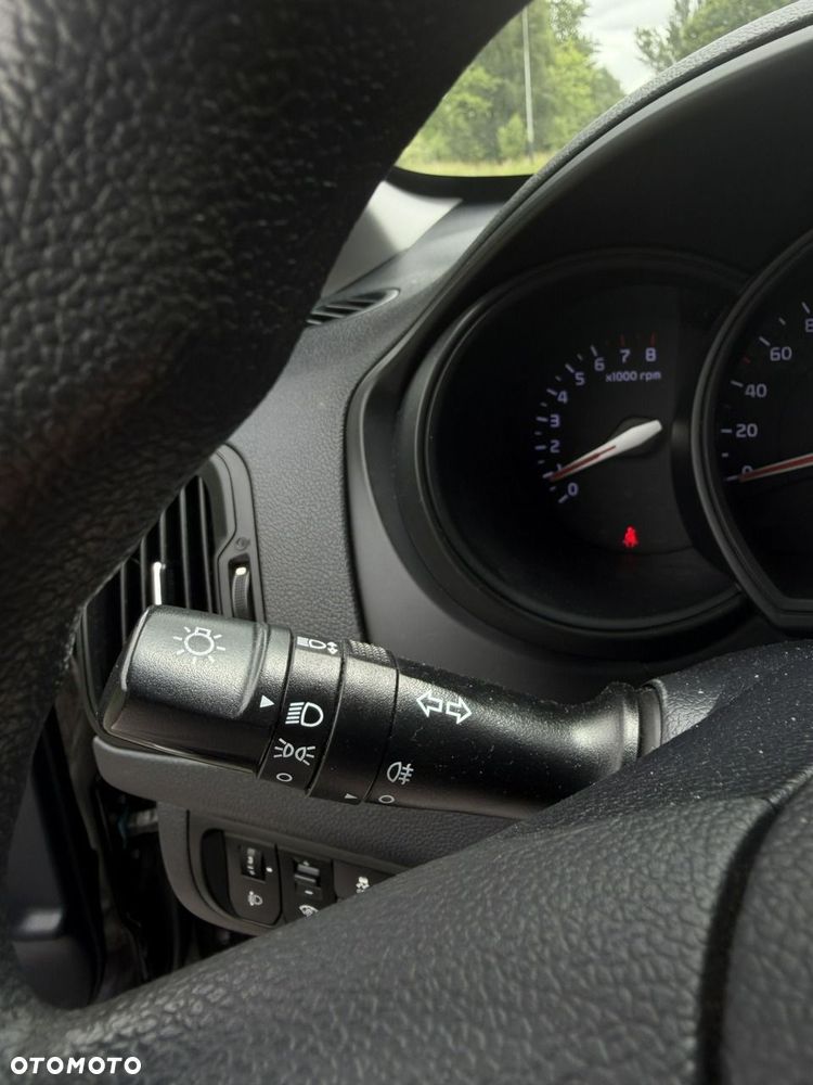 Kia Rio - 24