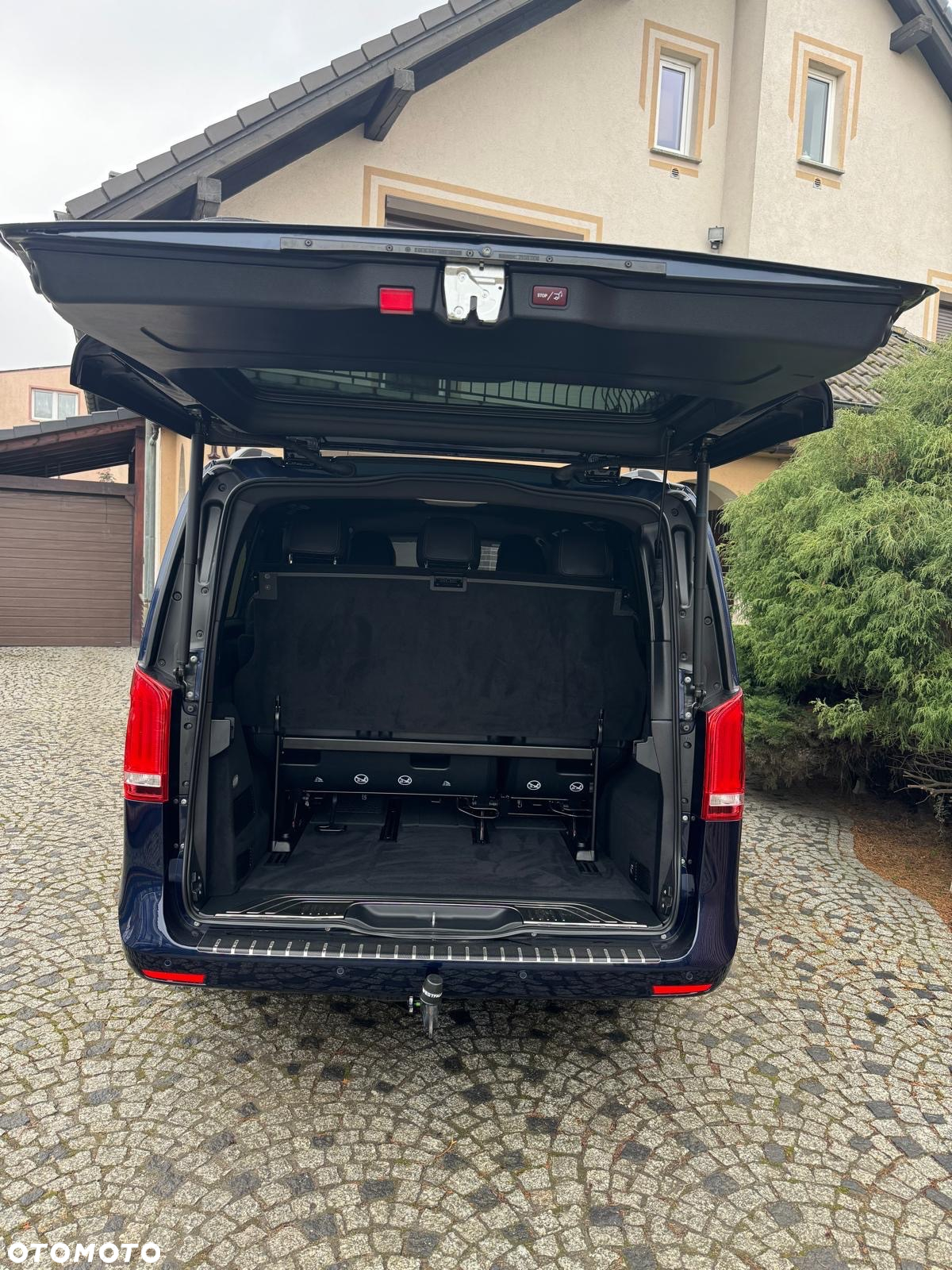 Mercedes-Benz Klasa V 250 d 4-Matic Exclusive 7G-Tronic - 37