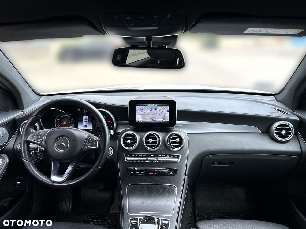 Mercedes-Benz GLC - 11