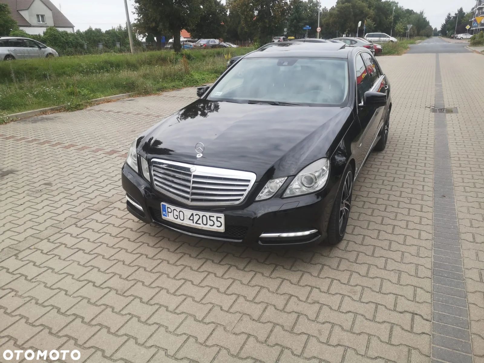 Mercedes-Benz Klasa E 300 CDI BlueEff Avantgarde - 1