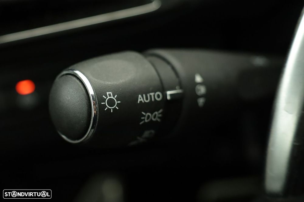 Peugeot 3008 1.2 PureTech GT EAT8 - 18