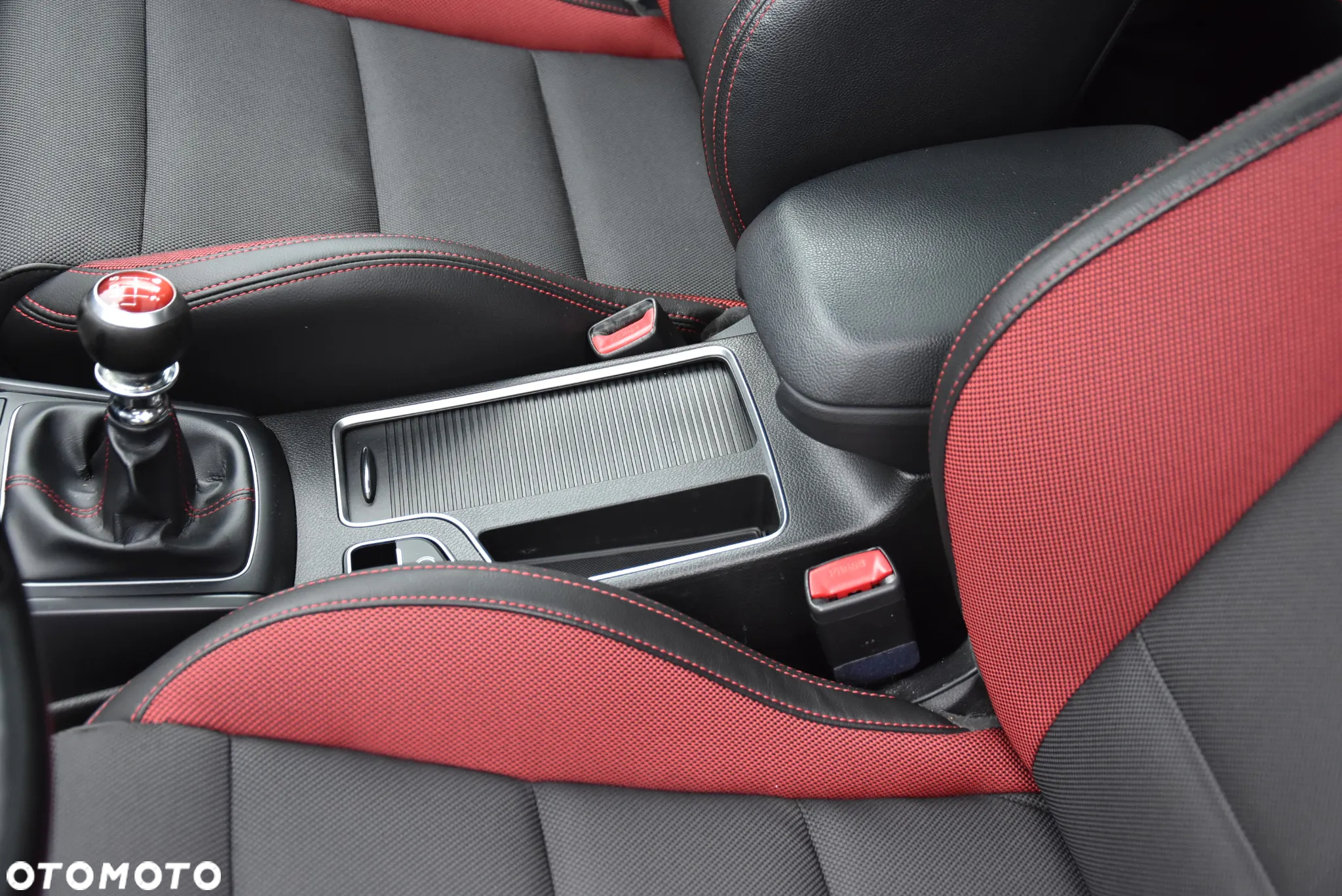 Hyundai i30 1.6 GDI Turbo Sport - 33