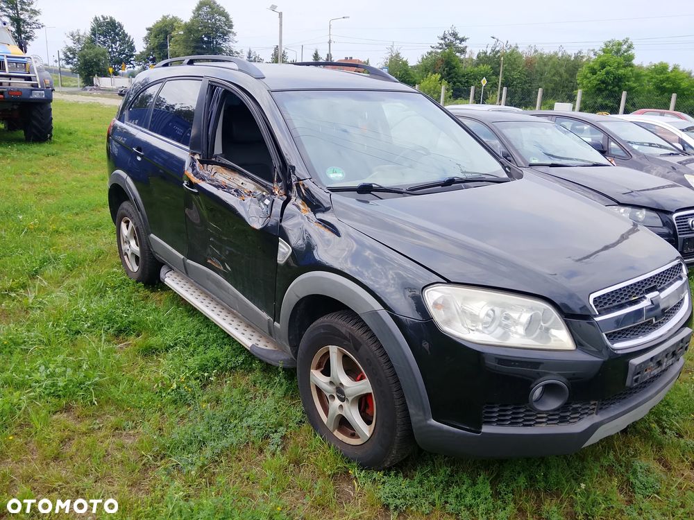 Chevrolet Captiva 2.4 LS - 3