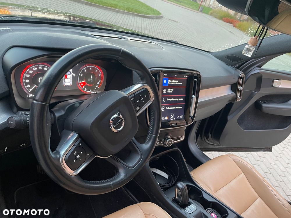 Volvo XC 40 T5 AWD Momentum - 14