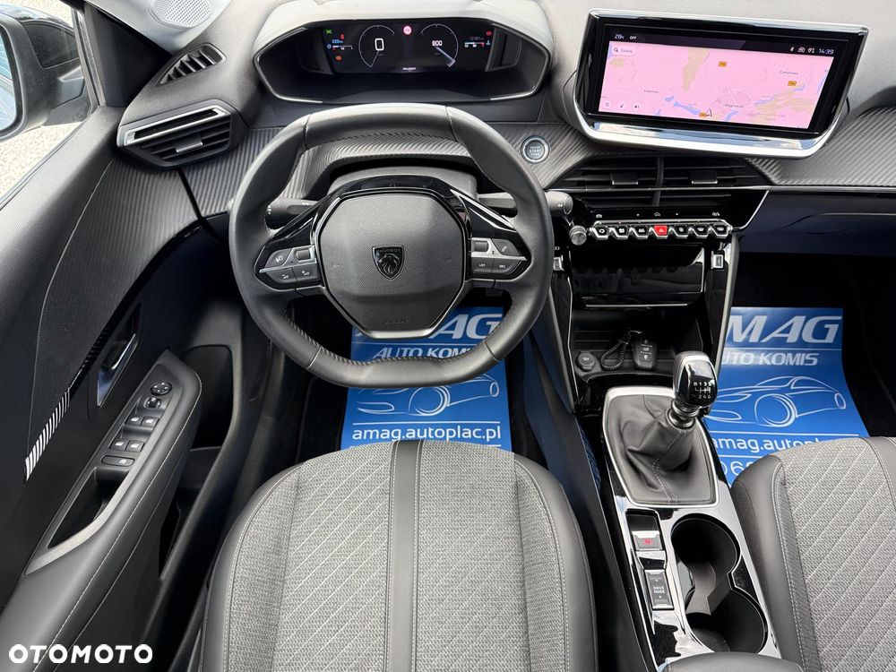 Peugeot 208 PureTech 100 Allure - 23