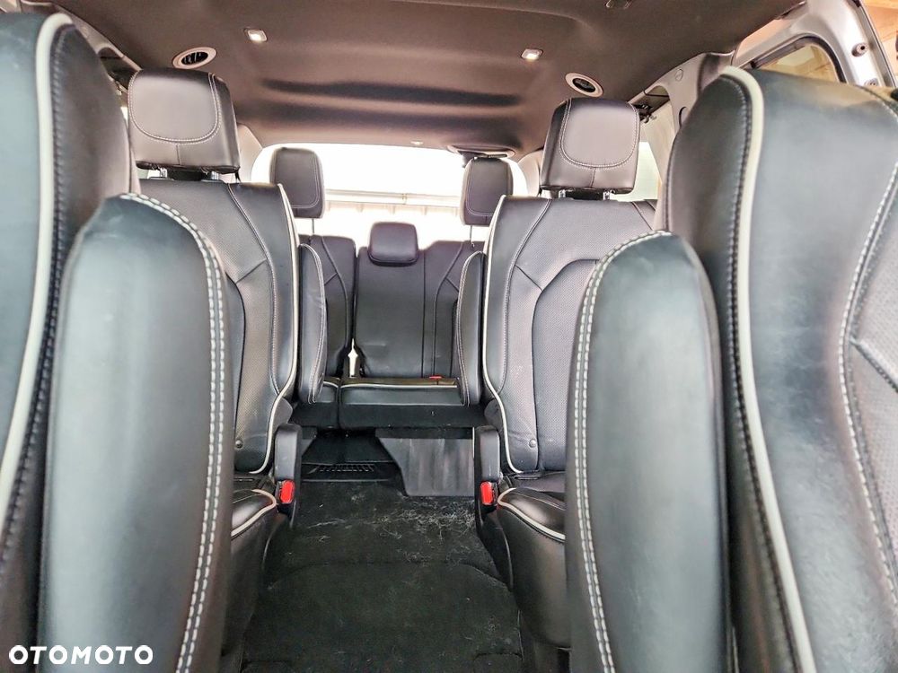 Chrysler Pacifica - 9