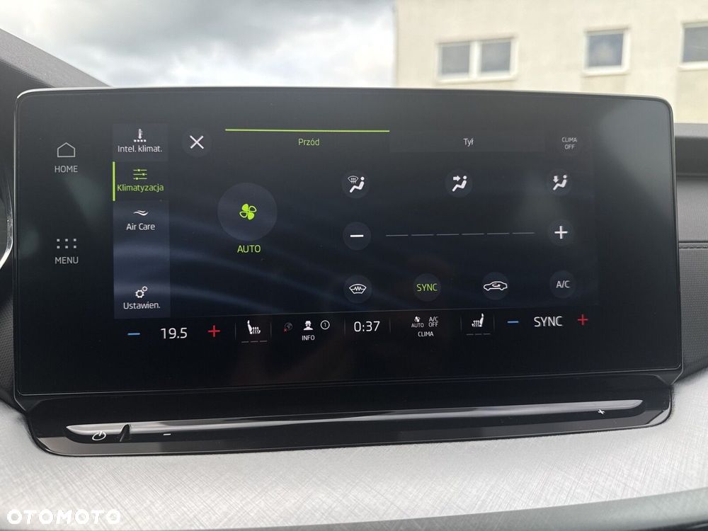 Skoda Octavia 2.0 TDI Ambition DSG - 27