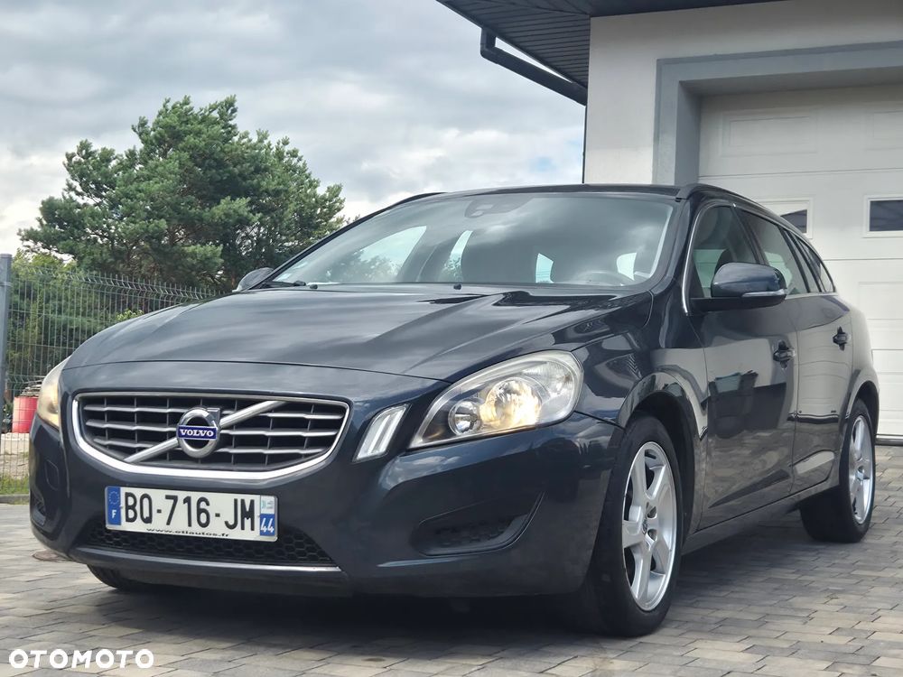 Volvo V60 D3 Momentum - 9