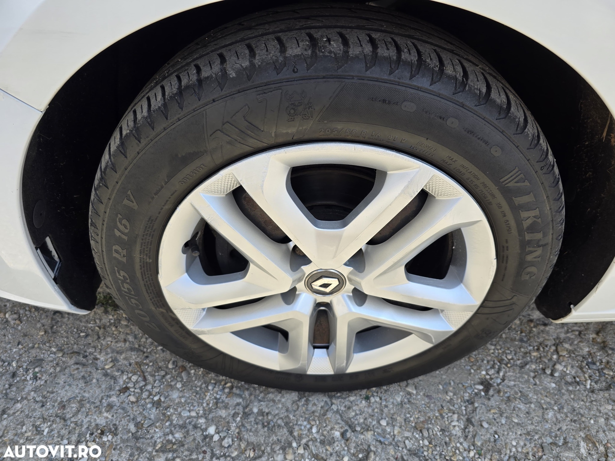 Renault Megane ENERGY TCe Life - 28