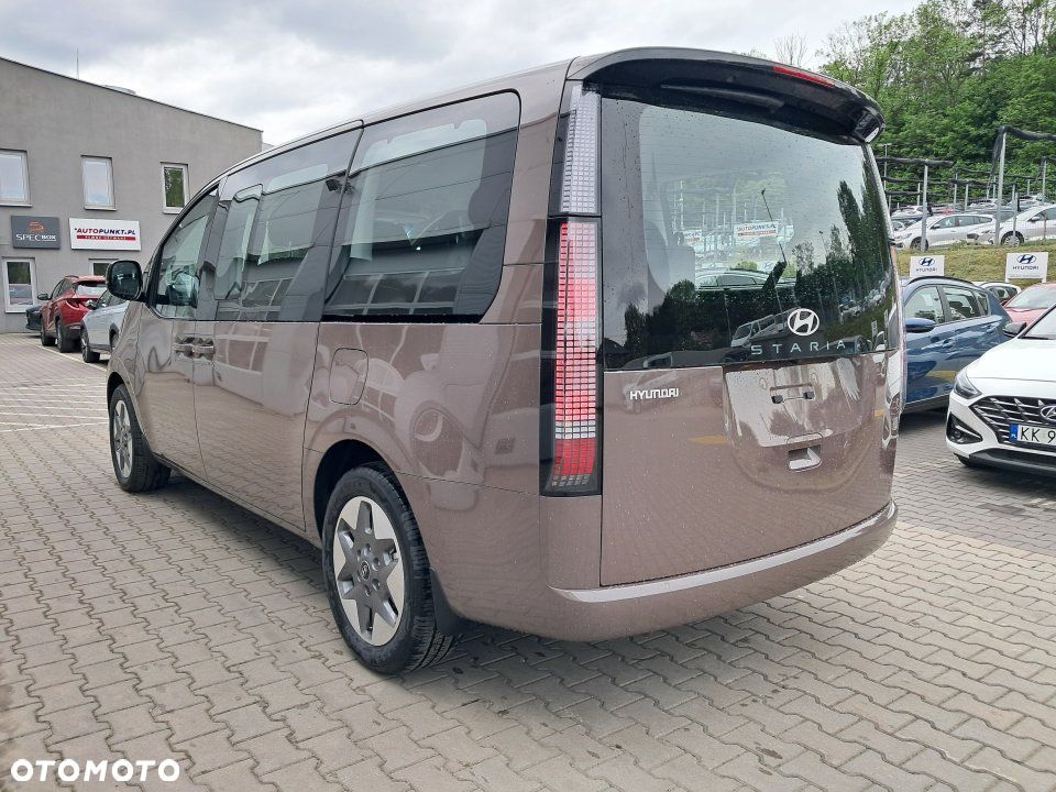 Hyundai Staria - 5