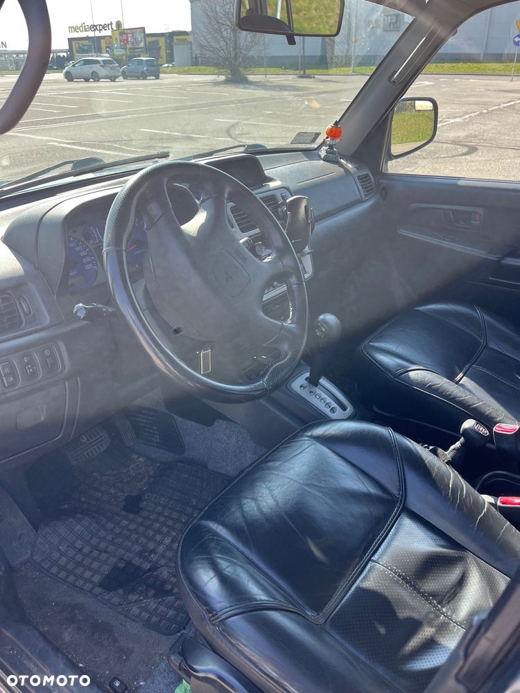 Mitsubishi Pajero Pinin - 6