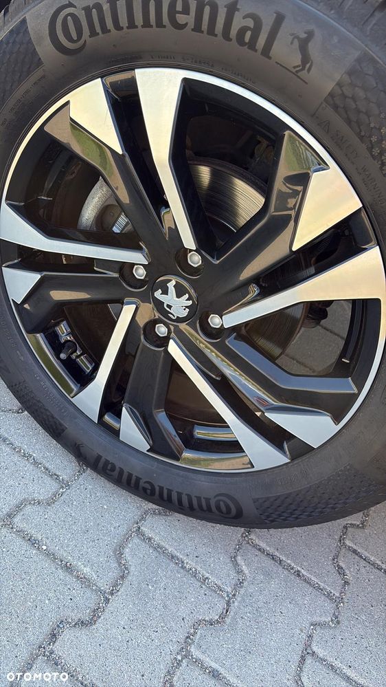 Peugeot 2008 1.2 PureTech GT Line S&S - 19