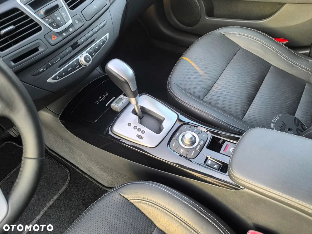 Renault Laguna 2.0 dCi Initiale - 22