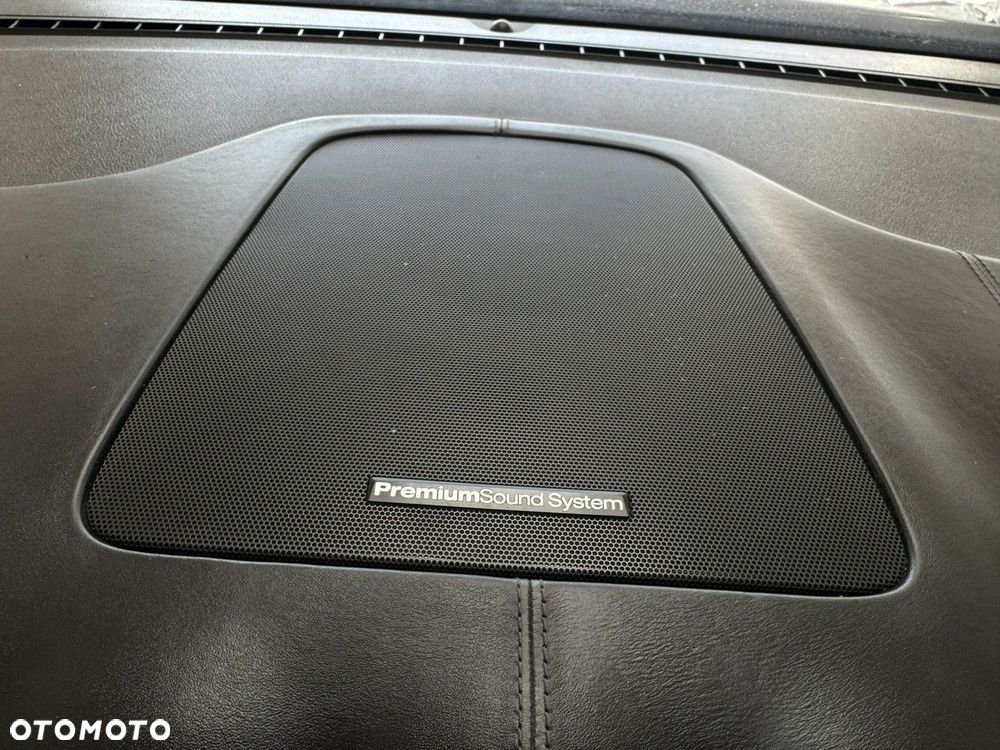 Ford S-Max 2.0 TDCi DPF Titanium X - 29