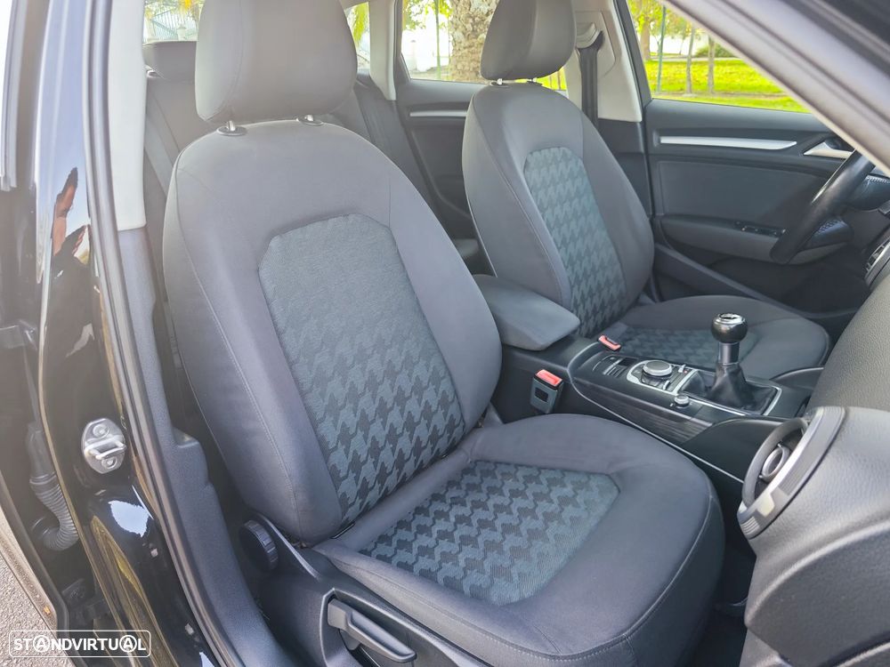 Audi A3 Sportback 1.6 TDI Advance - 10