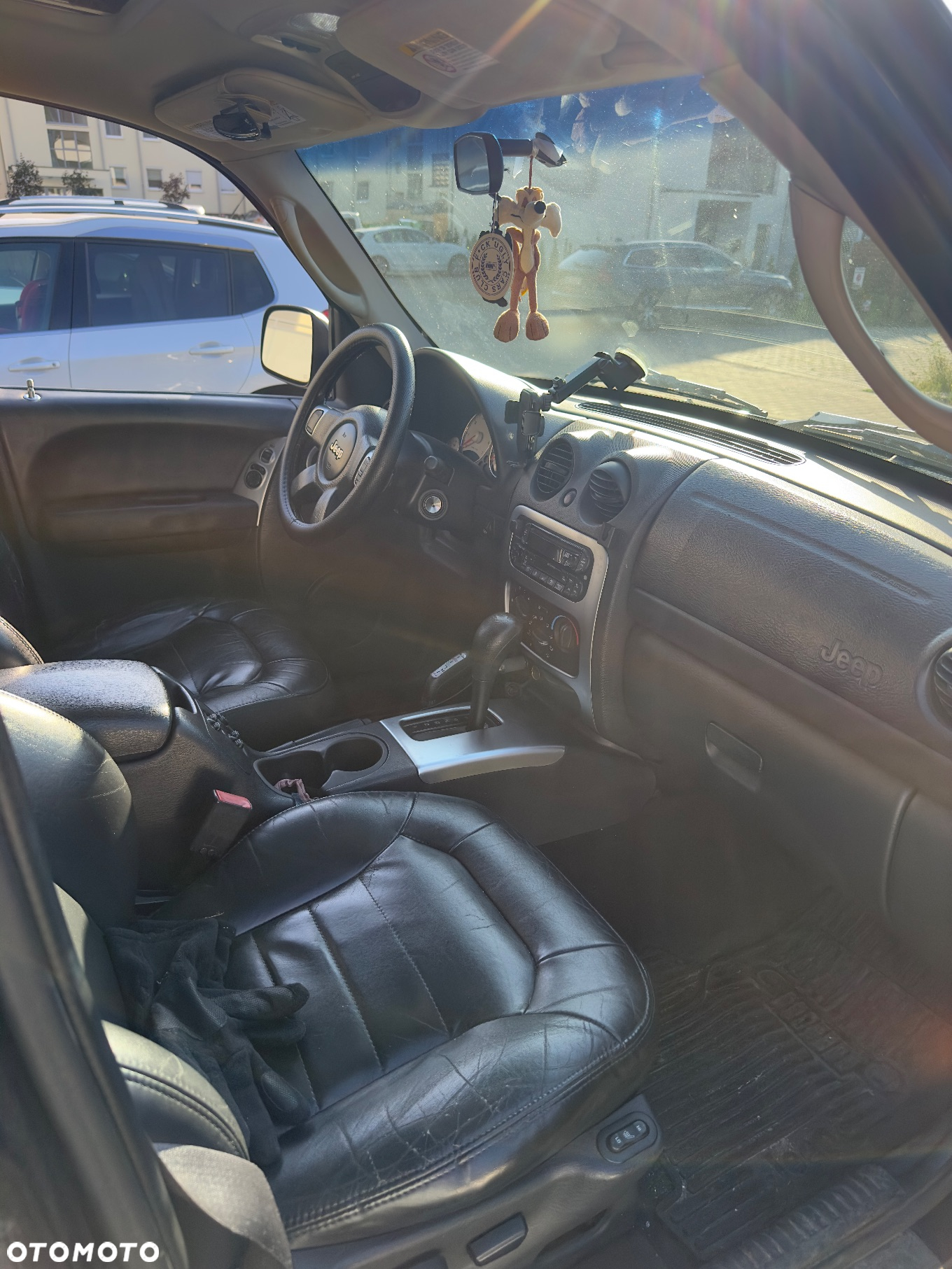 Jeep Cherokee - 7