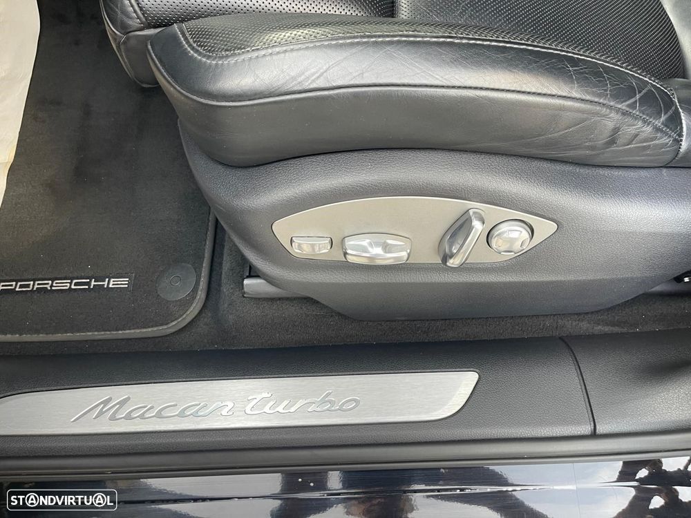 Porsche Macan Turbo PDK - 29