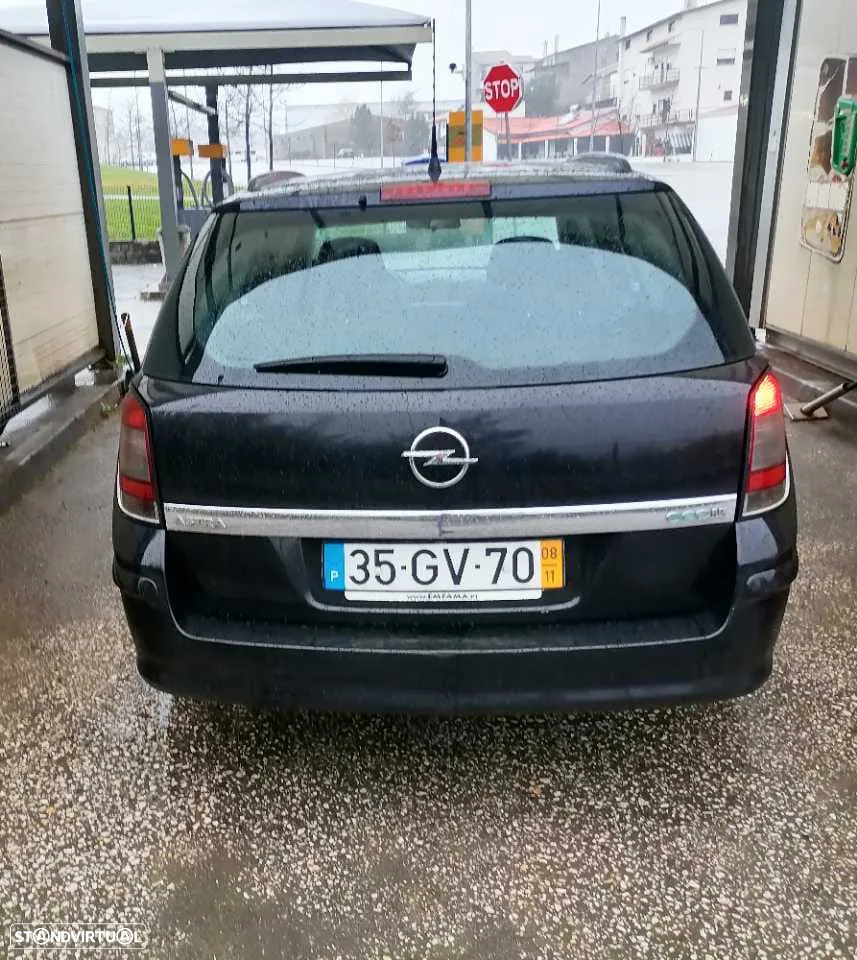 Opel Astra 1.3 CDTi Enjoy EcoFLEX - 2