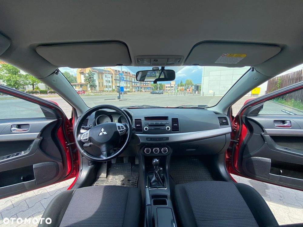 Mitsubishi Lancer 1.8 Invite - 13