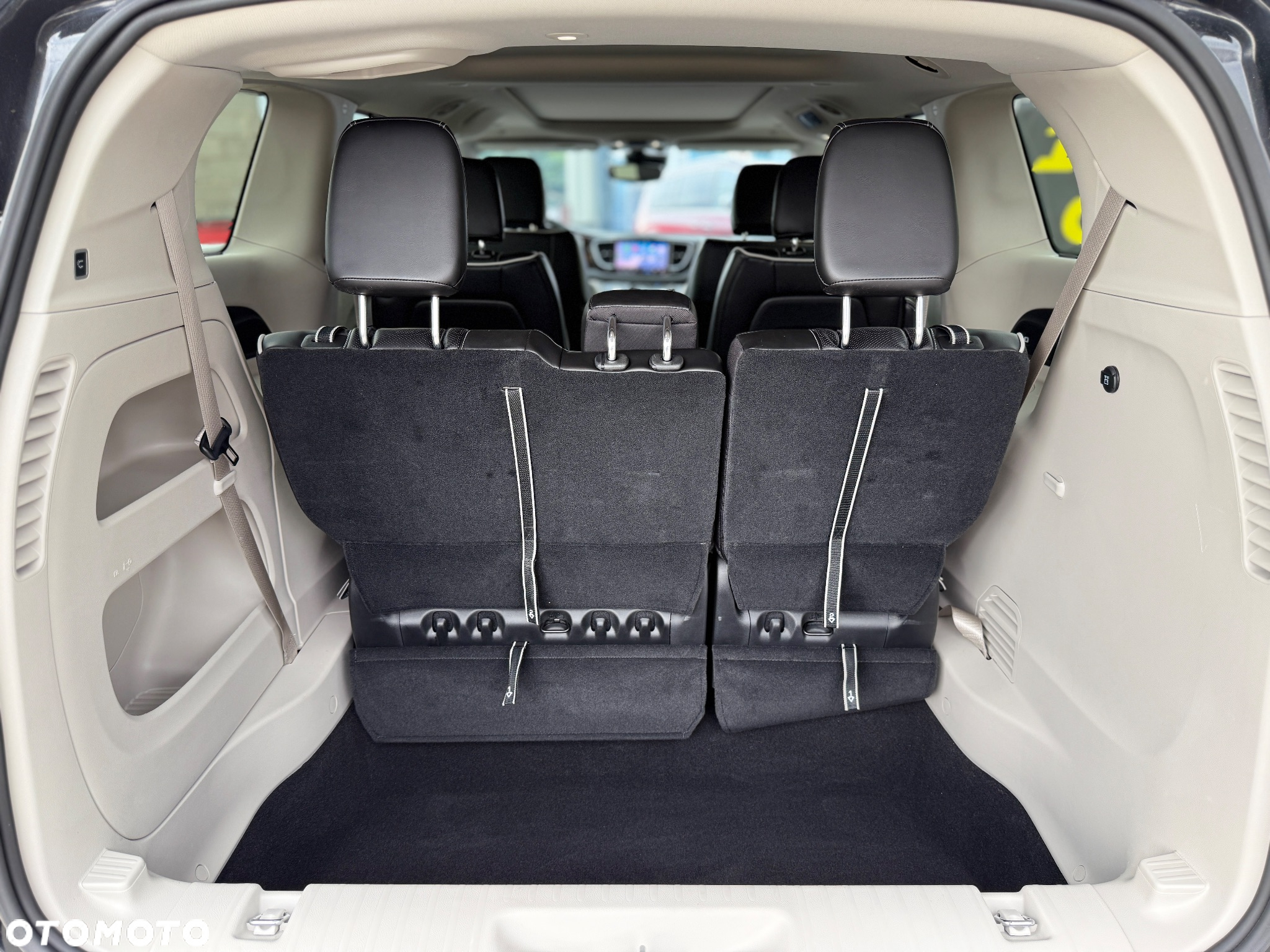 Chrysler Pacifica - 20