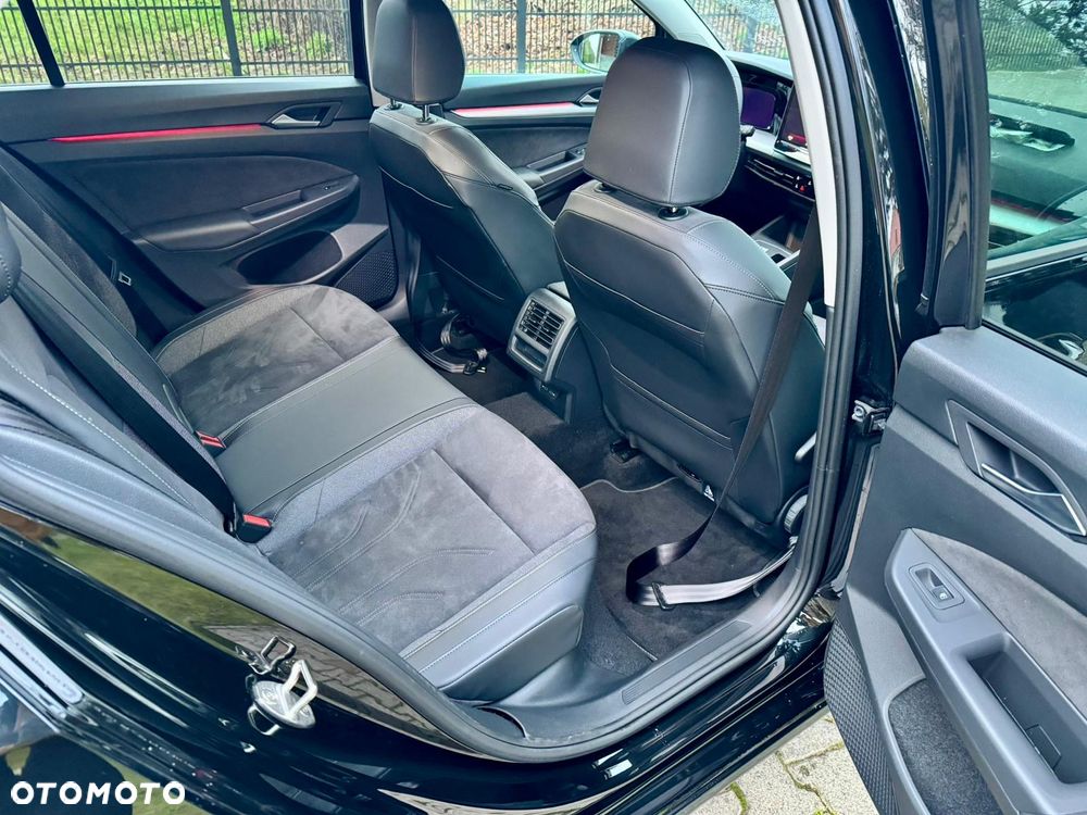 Volkswagen Golf Variant 1.5 eTSI OPF DSG Life - 26