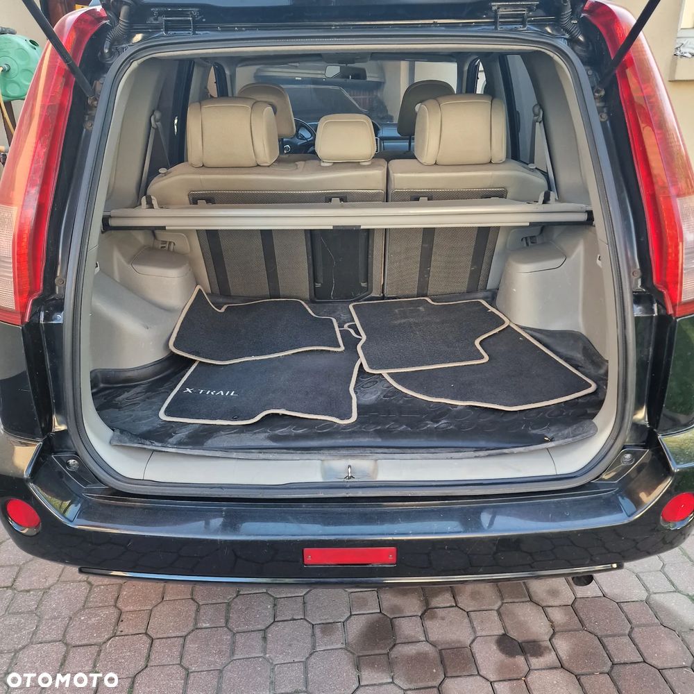 Nissan X-Trail - 16