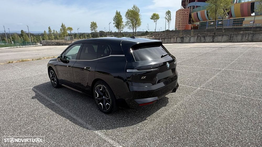BMW iX xDrive 40 Pack Desportivo - 3