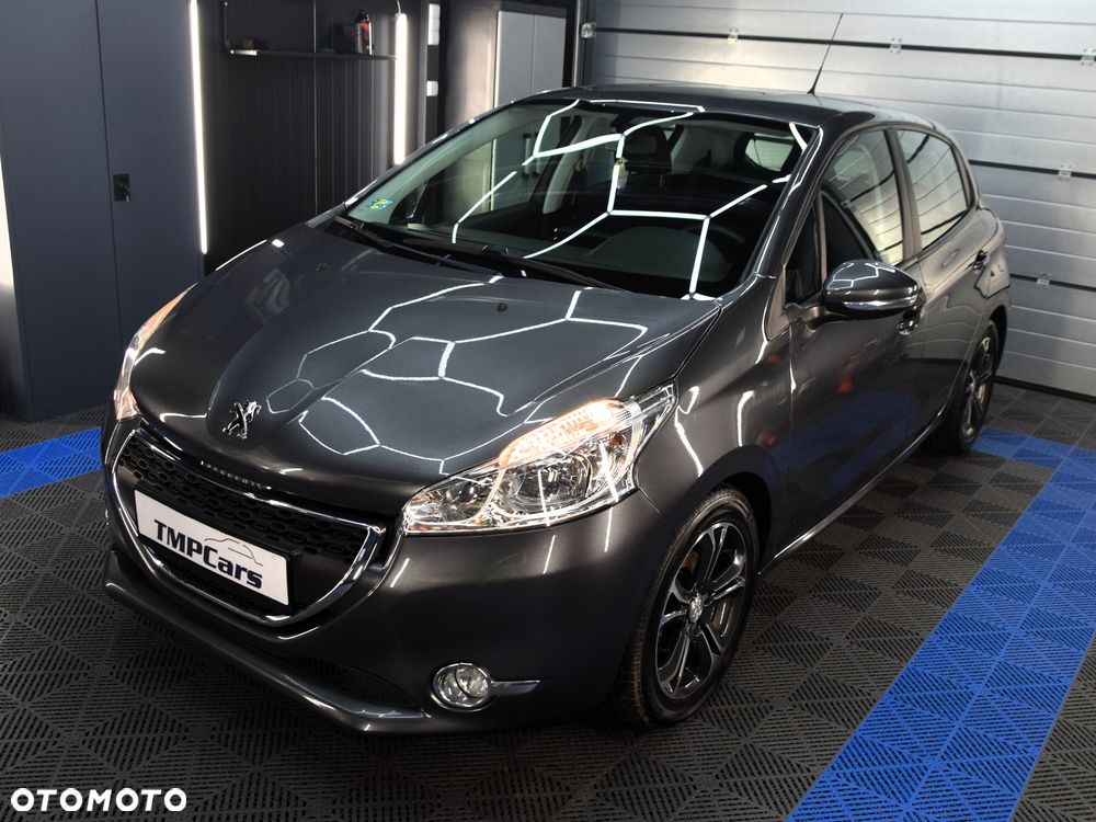 Peugeot 208 - 21