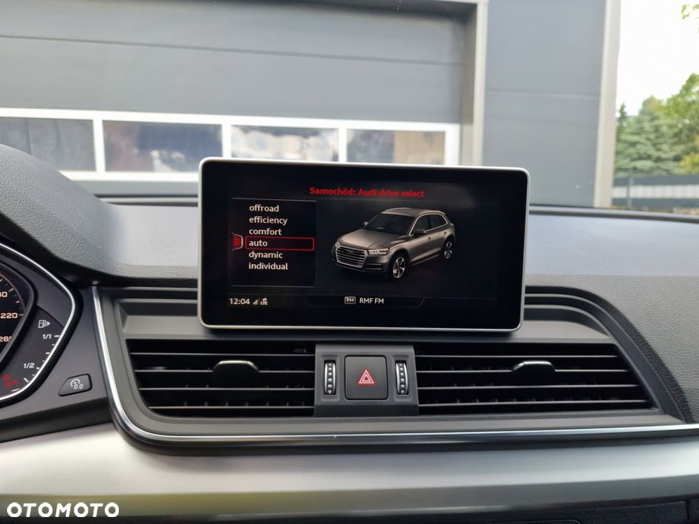 Audi Q5 35 TDI S tronic design - 33