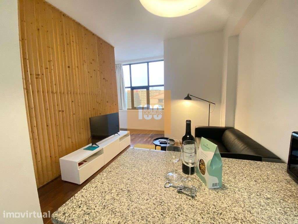 T0 com Licença AL na Av. da Boavista - Grande imagem: 4/19