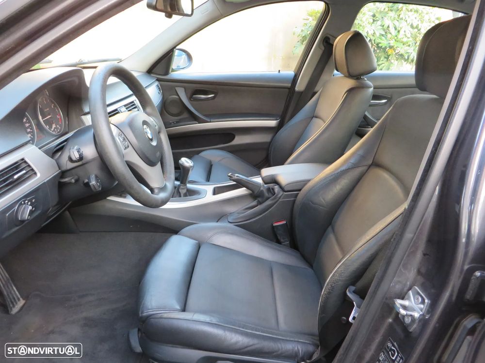 BMW 320 d - 11
