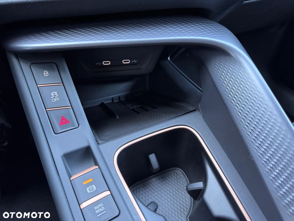 Cupra Terramar 1.5 eTSI mHEV DSG - 17