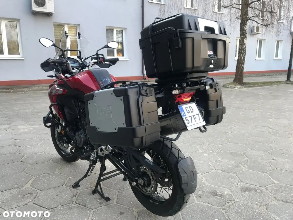 Benelli TRK 502X - 12